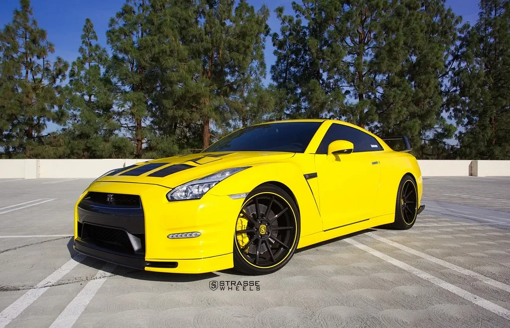 Strasse R10 Deep Concave on Nissan GT-R R35.1, photo 5