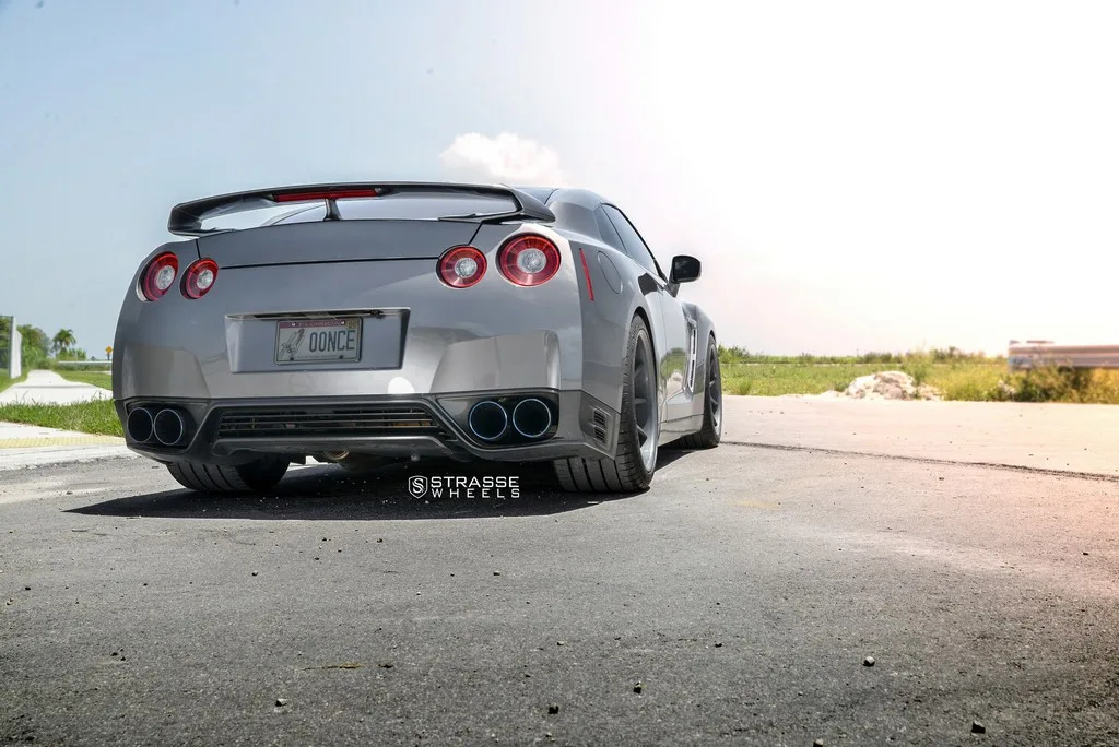 Strasse R10 Deep Concave on Nissan GT-R R35.2, photo 6