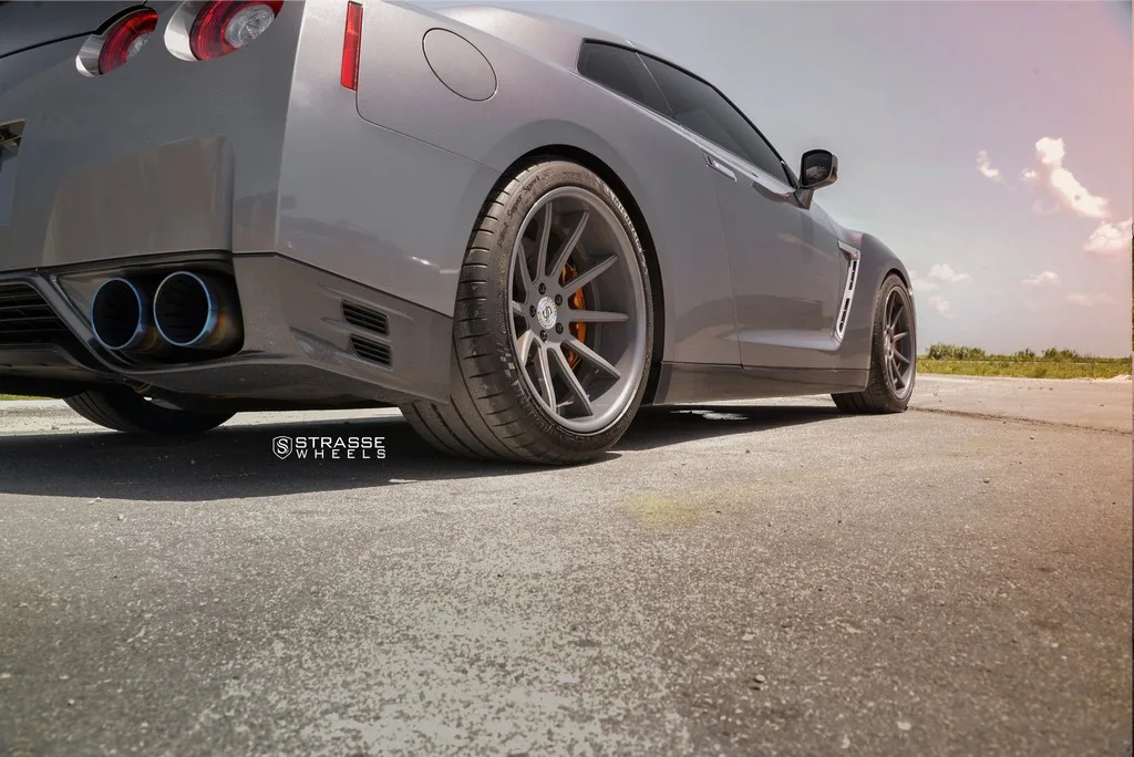 Strasse R10 Deep Concave on Nissan GT-R R35.2, photo 9