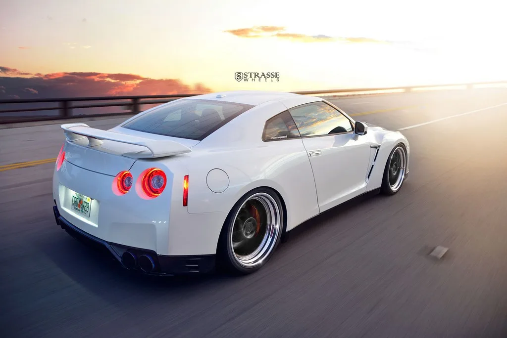 Strasse R10 Performance Series SM on Nissan GT-R R35.1, photo 10