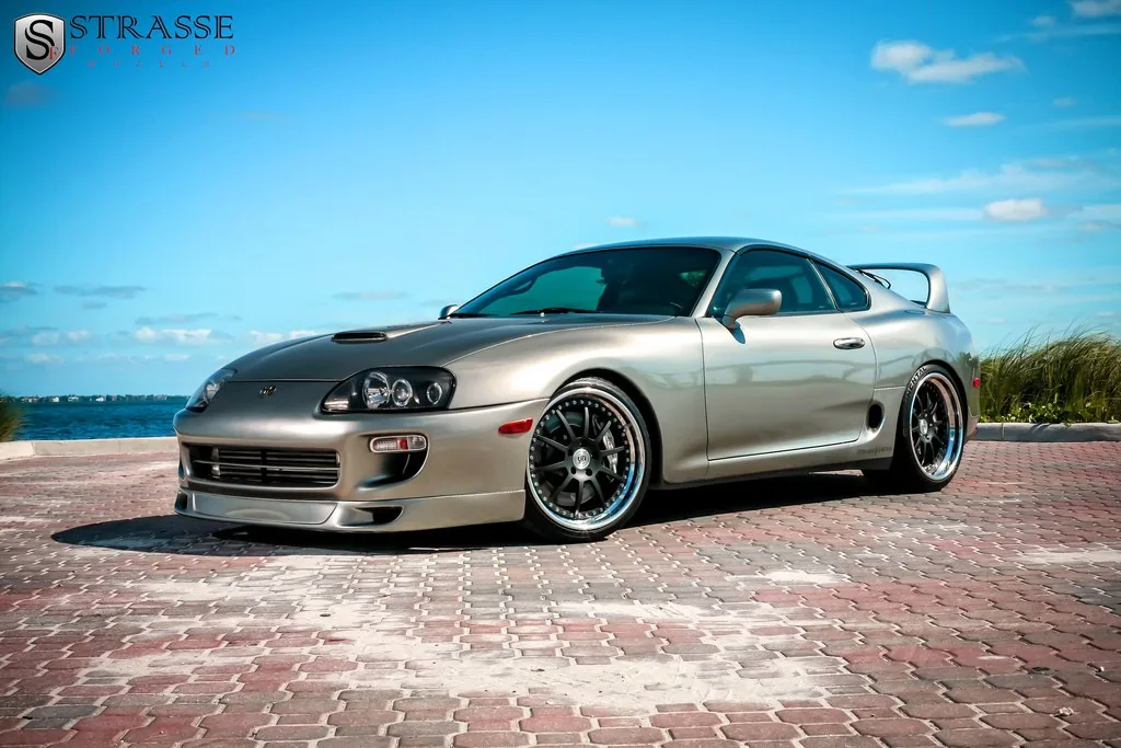 Strasse R10 Performance Series on Toyota Supra A80