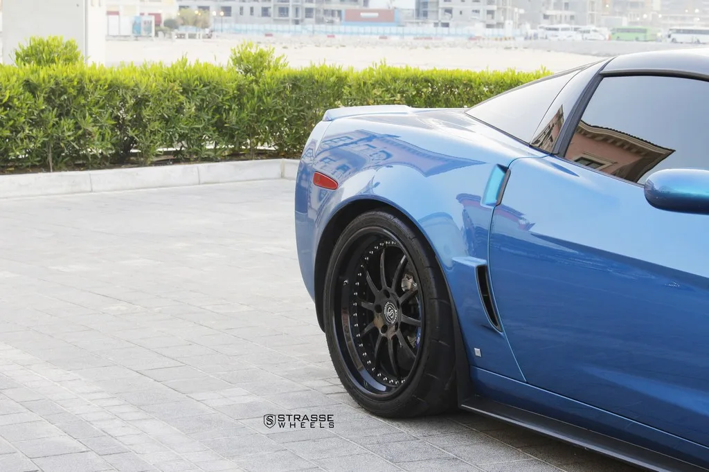 Strasse R10 Performance Series on Chevrolet Corvette C6, photo 12
