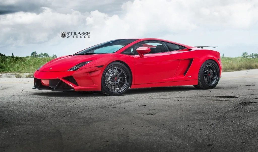 Strasse R10 Performance Series on Lamborghini Gallardo LP560-4
