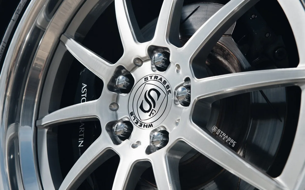 Strasse R10 Performance Series on Aston Martin V8 Vantage (2005).1, photo 6