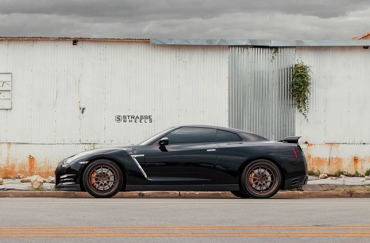 Strasse R10 Performance Series on Nissan GT-R R35.1, photo 2
