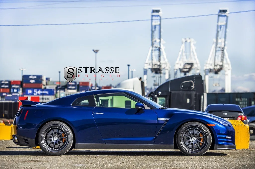 Strasse R10 Performance on Nissan GT-R R35.1, photo 2