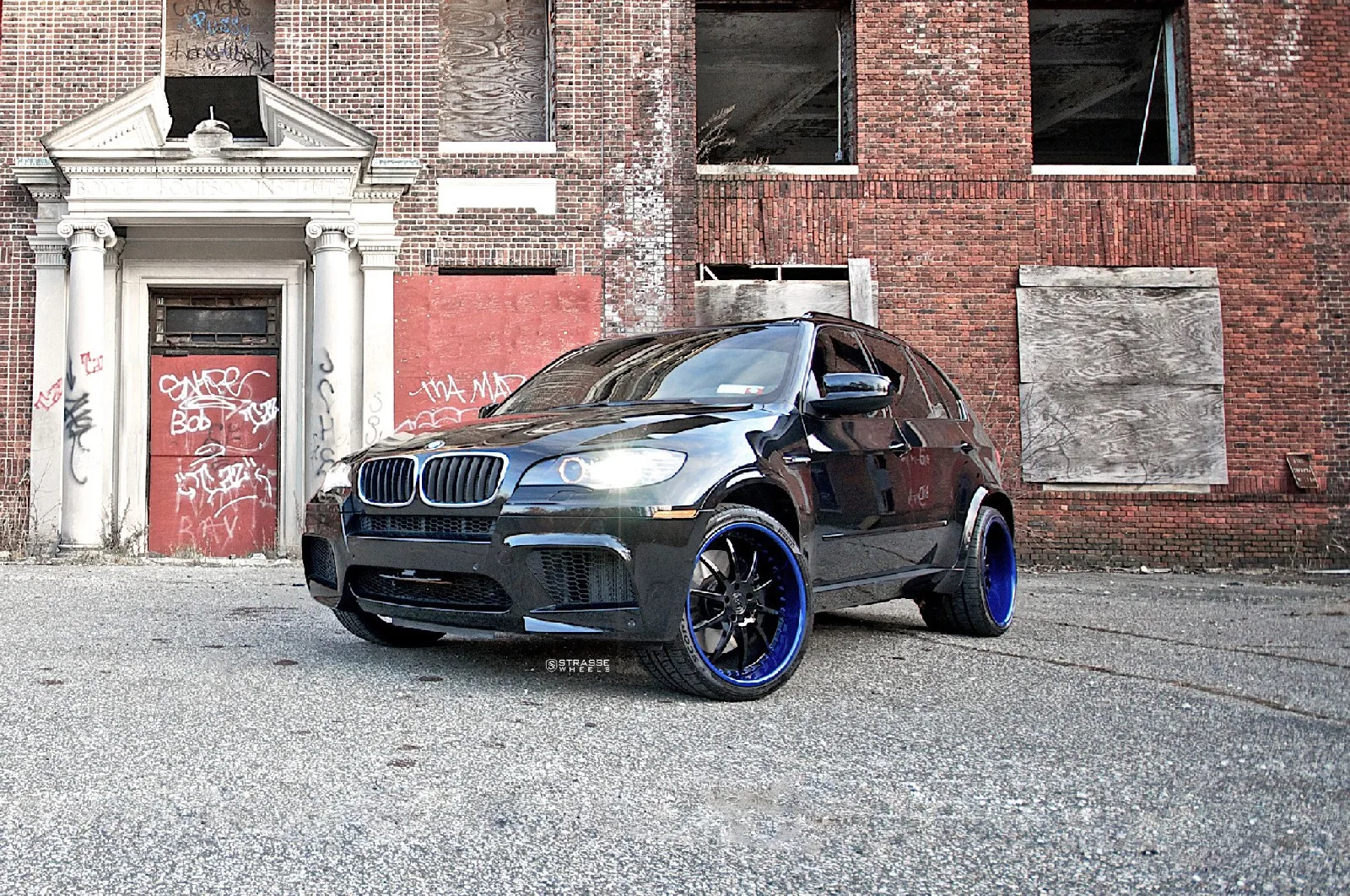 Strasse R10 Signature Series on BMW X5 M E70.2