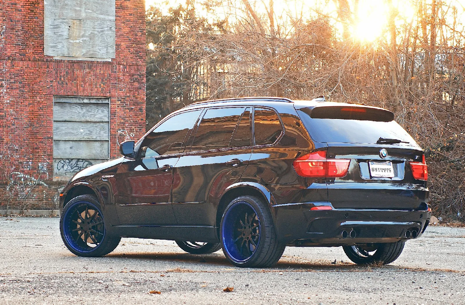 Strasse R10 Signature Series on BMW X5 M E70.2, photo 9