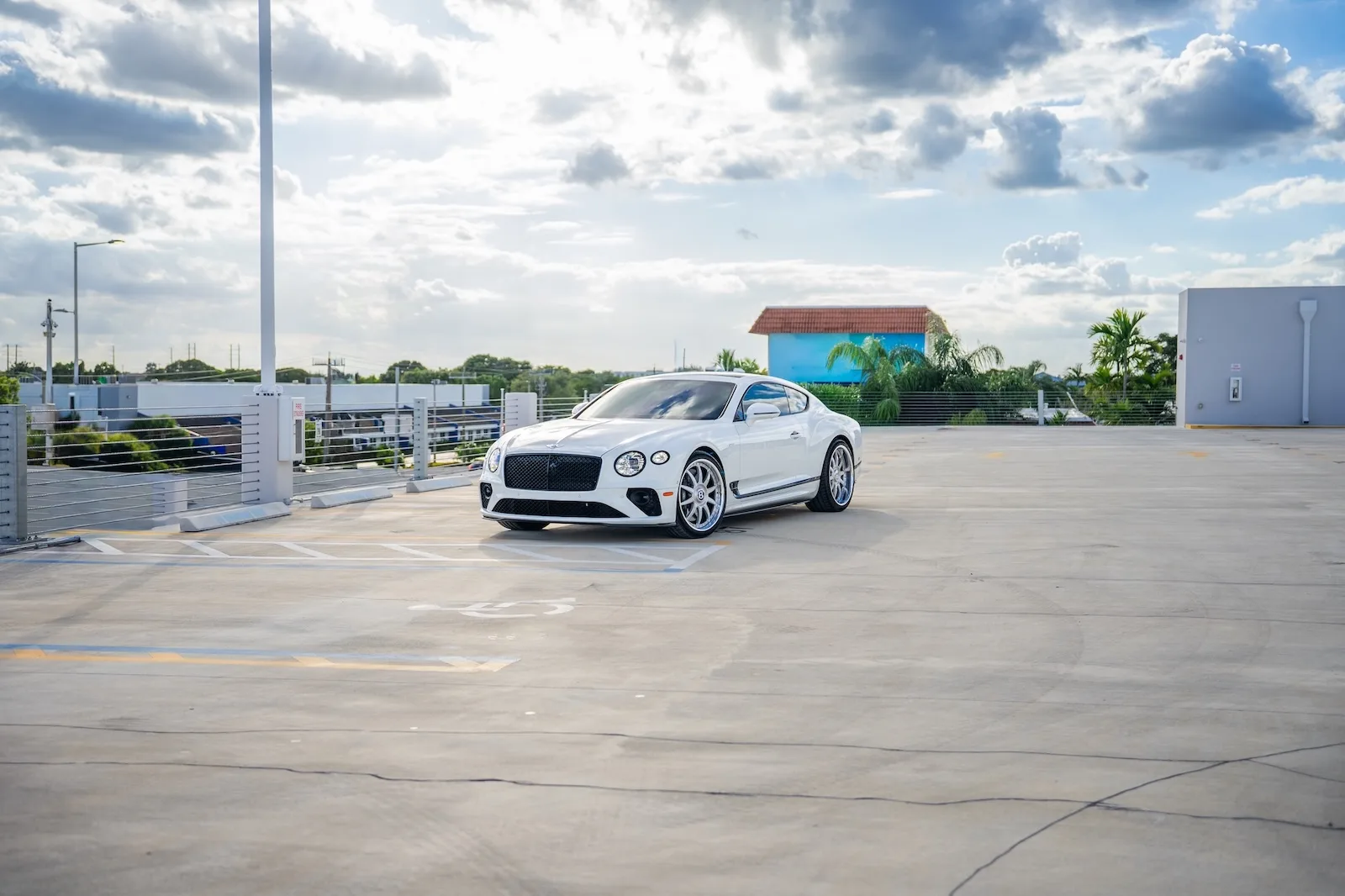 Strasse R10 Signature Series on Bentley Continental GT 3rd gen