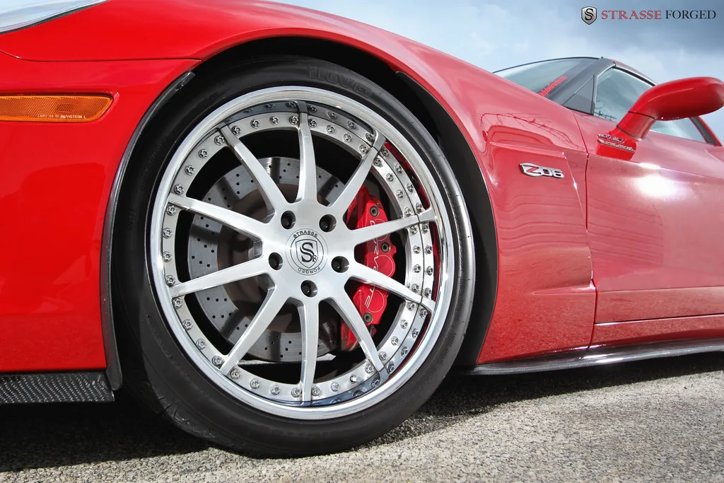 Strasse R10 Signature Series on Chevrolet Corvette C6, photo 6
