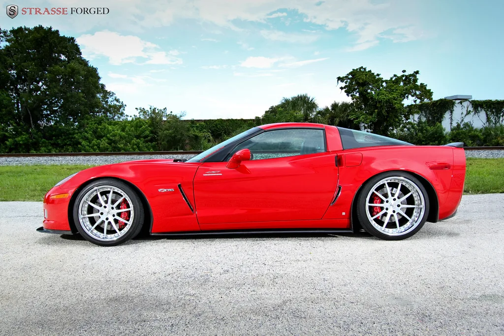 Strasse R10 Signature Series on Chevrolet Corvette C6, photo 8
