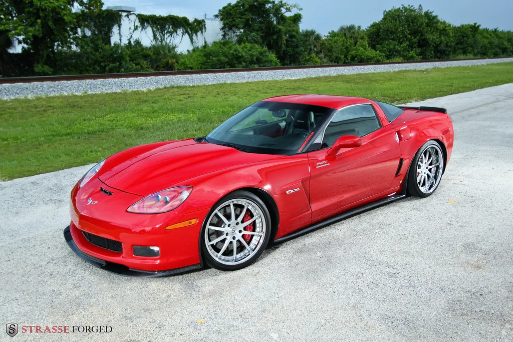 Strasse R10 Signature Series on Chevrolet Corvette C6, photo 11