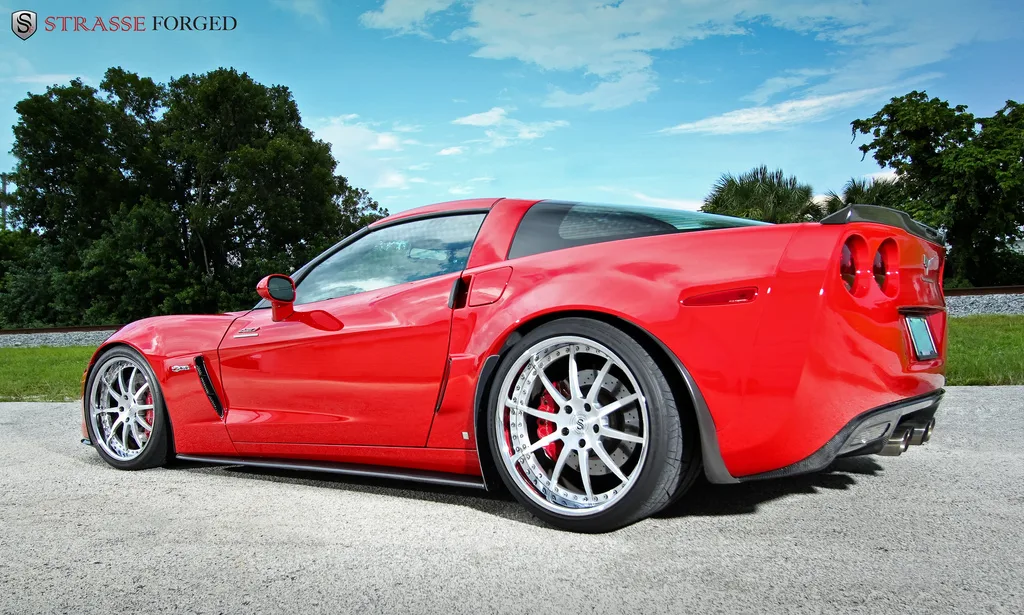 Strasse R10 Signature Series on Chevrolet Corvette C6, photo 9