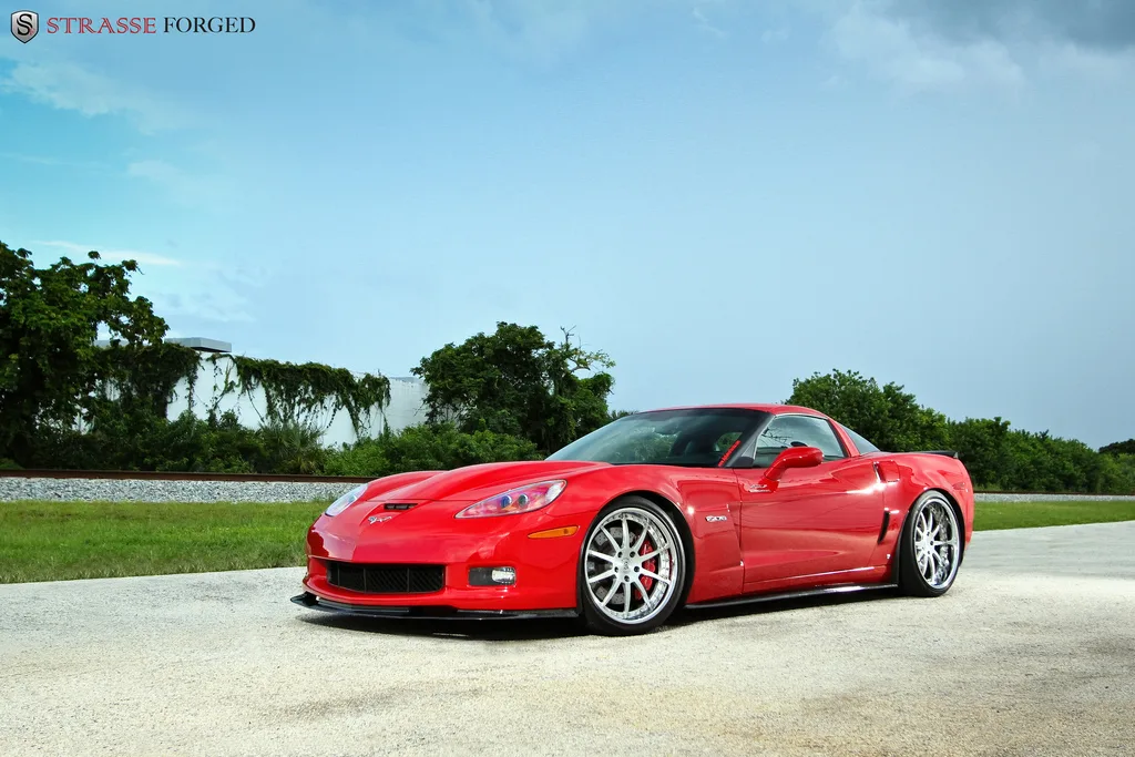 Strasse R10 Signature Series on Chevrolet Corvette C6, photo 3