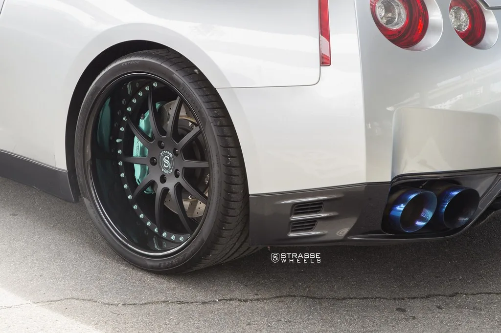 Strasse R10 Signature Series on Nissan GT-R R35.1, photo 3