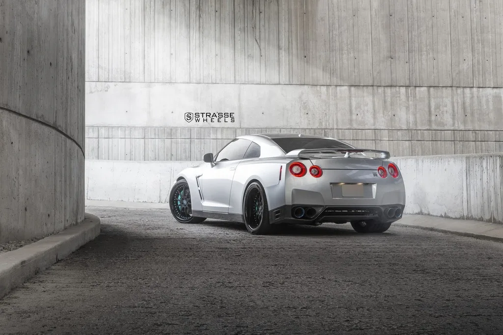 Strasse R10 Signature Series on Nissan GT-R R35.1, photo 10