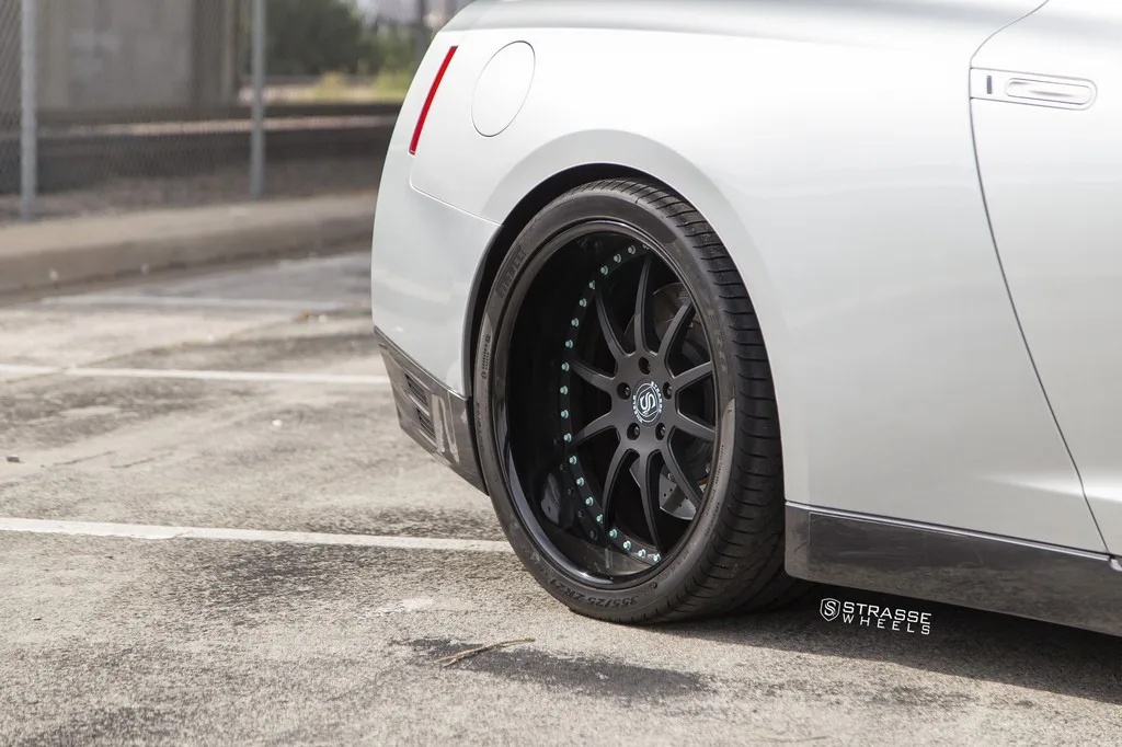 Strasse R10 Signature Series on Nissan GT-R R35.1, photo 4