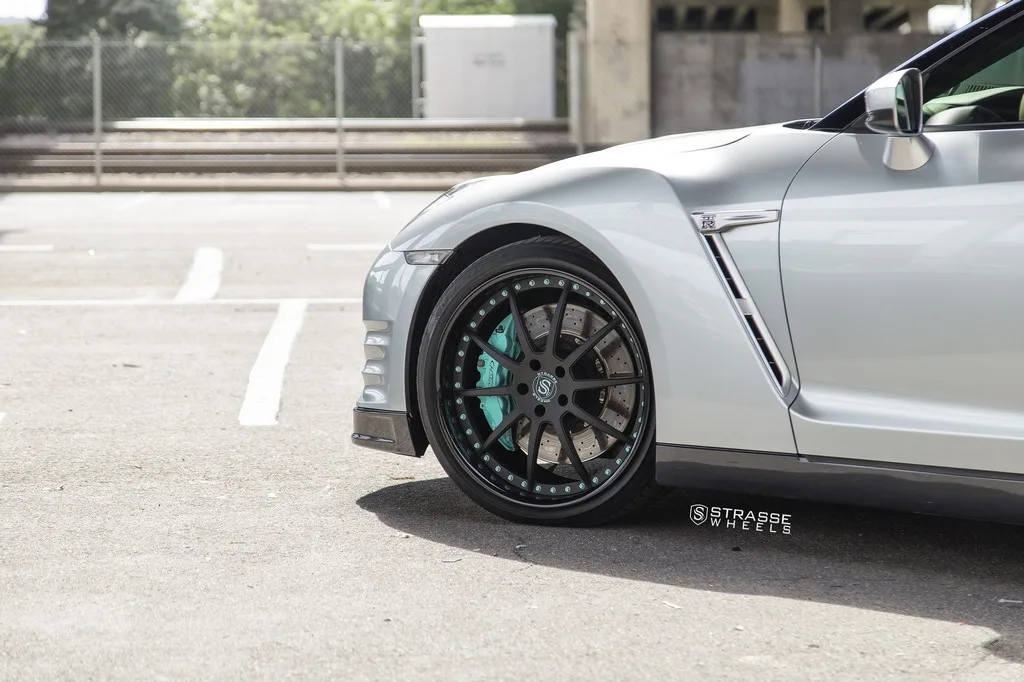 Strasse R10 Signature Series on Nissan GT-R R35.1, photo 5