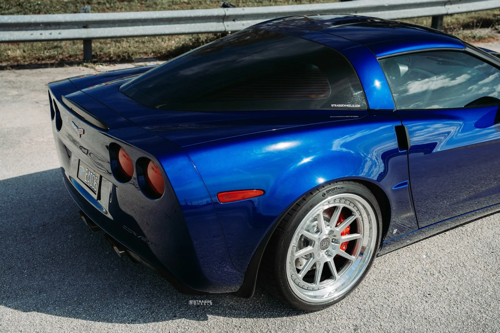 Strasse R10 Track Series on Chevrolet Corvette C6, photo 6