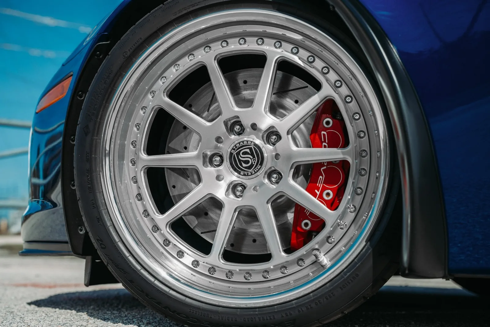 Strasse R10 Track Series on Chevrolet Corvette C6, photo 12