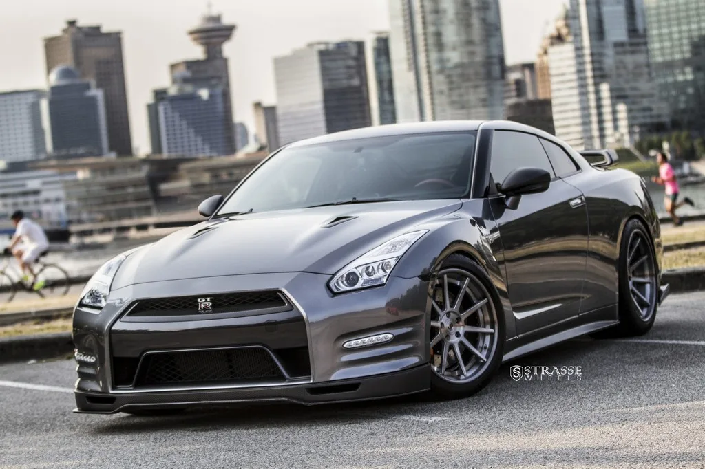 Strasse R10 on Nissan GT-R R35.1, photo 2