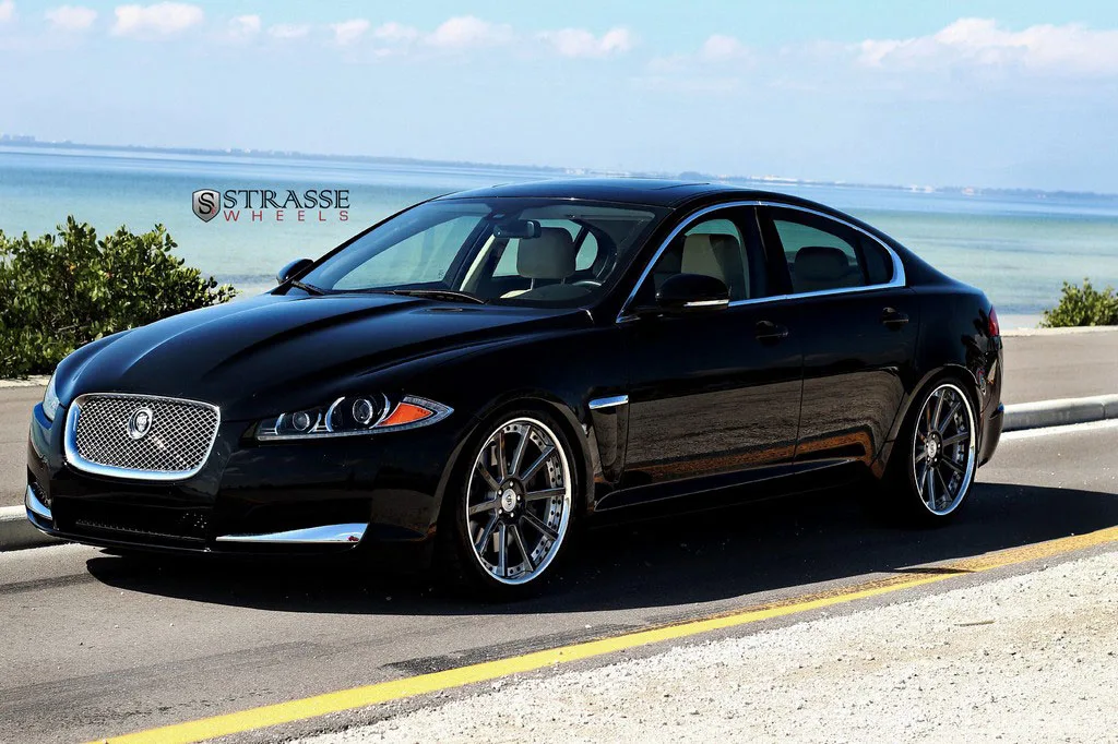 Strasse S10 Deep Concave on Jaguar XF X250.2, photo 2