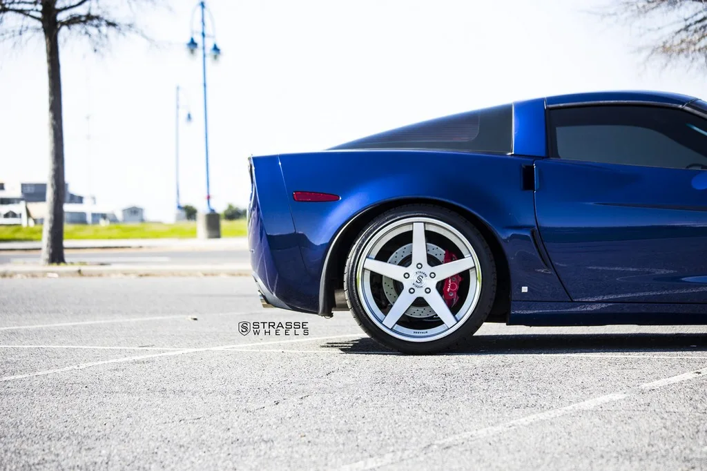 Strasse S5 Deep Concave Series on Chevrolet Corvette C6, photo 6