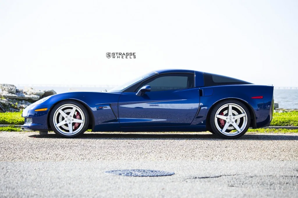 Strasse S5 Deep Concave Series on Chevrolet Corvette C6, photo 12