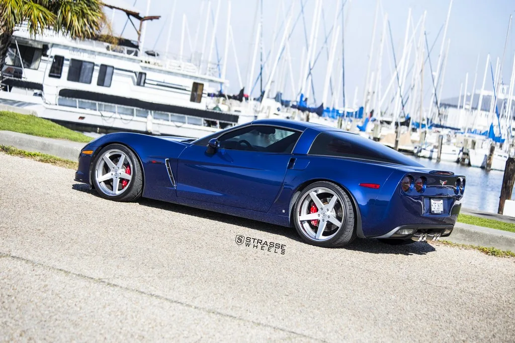 Strasse S5 Deep Concave Series on Chevrolet Corvette C6, photo 10
