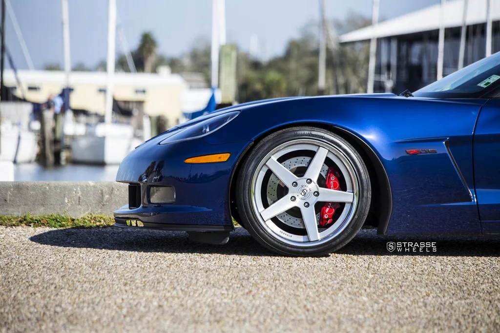 Strasse S5 Deep Concave Series on Chevrolet Corvette C6, photo 3