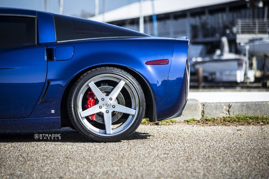 Strasse S5 Deep Concave Series on Chevrolet Corvette C6, photo 5