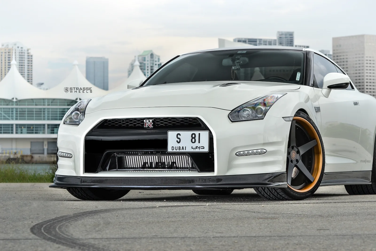 Strasse S5 Deep Concave on Nissan GT-R R35.1