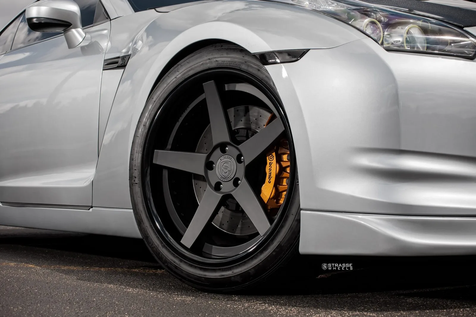 Strasse S5 Deep Concave on Nissan GT-R R35.1, photo 12