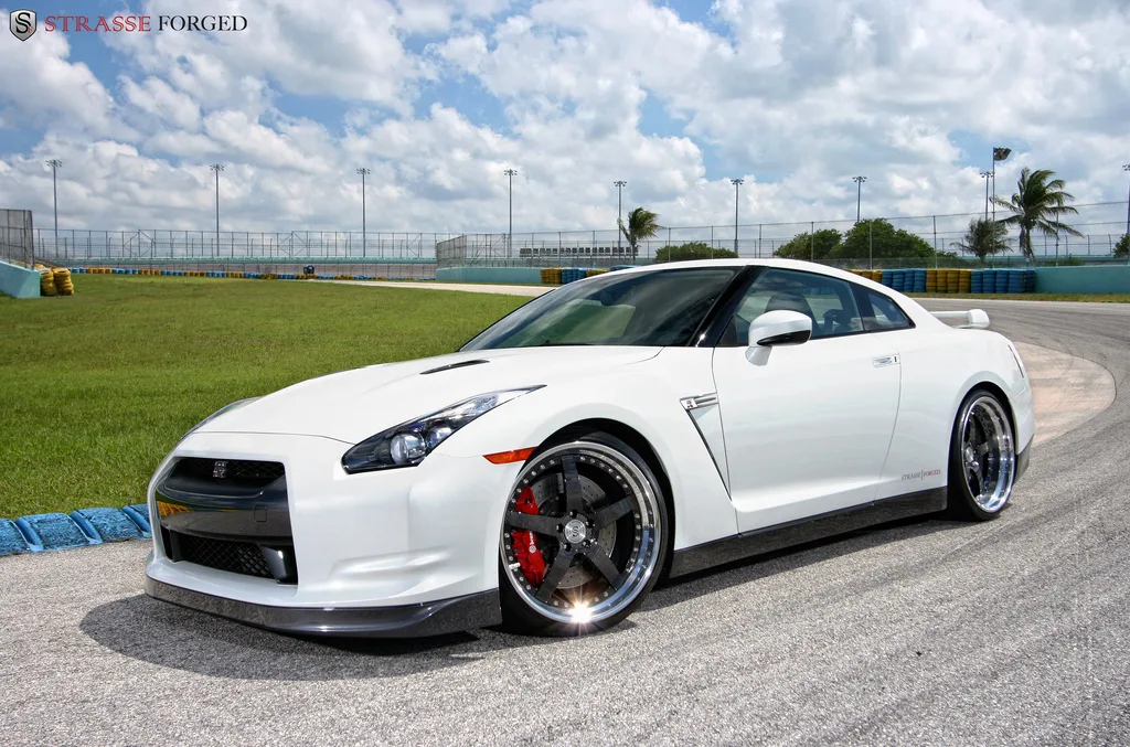 Strasse S5 Performance Series on Nissan GT-R R35.1, photo 4