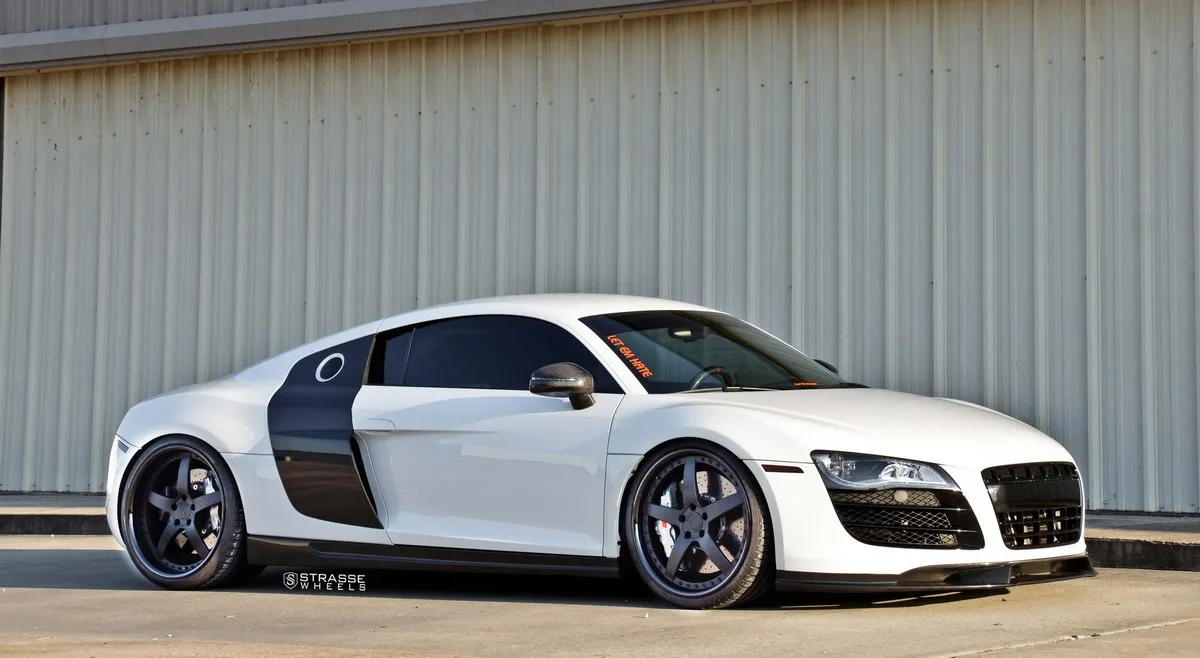 Strasse S5 Signature Series on Audi R8 Type 42.1