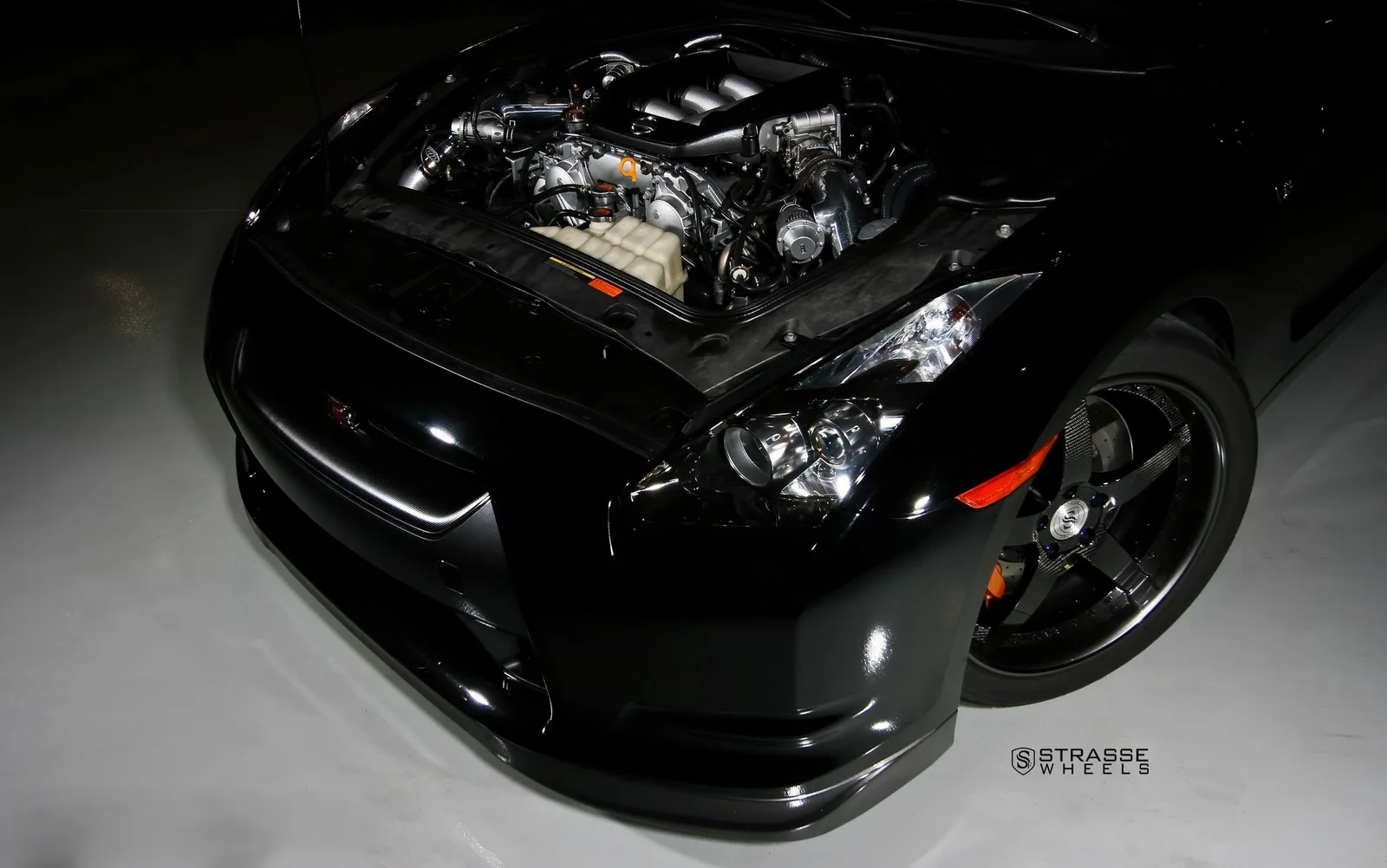 Strasse S5 Signature Series on Nissan GT-R R35.1, photo 6
