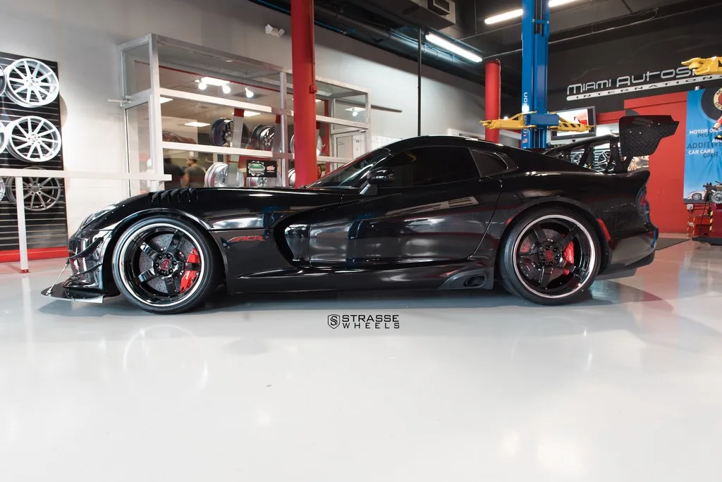 Strasse S5 Signature Series on Dodge Viper VX I (5th gen), photo 7