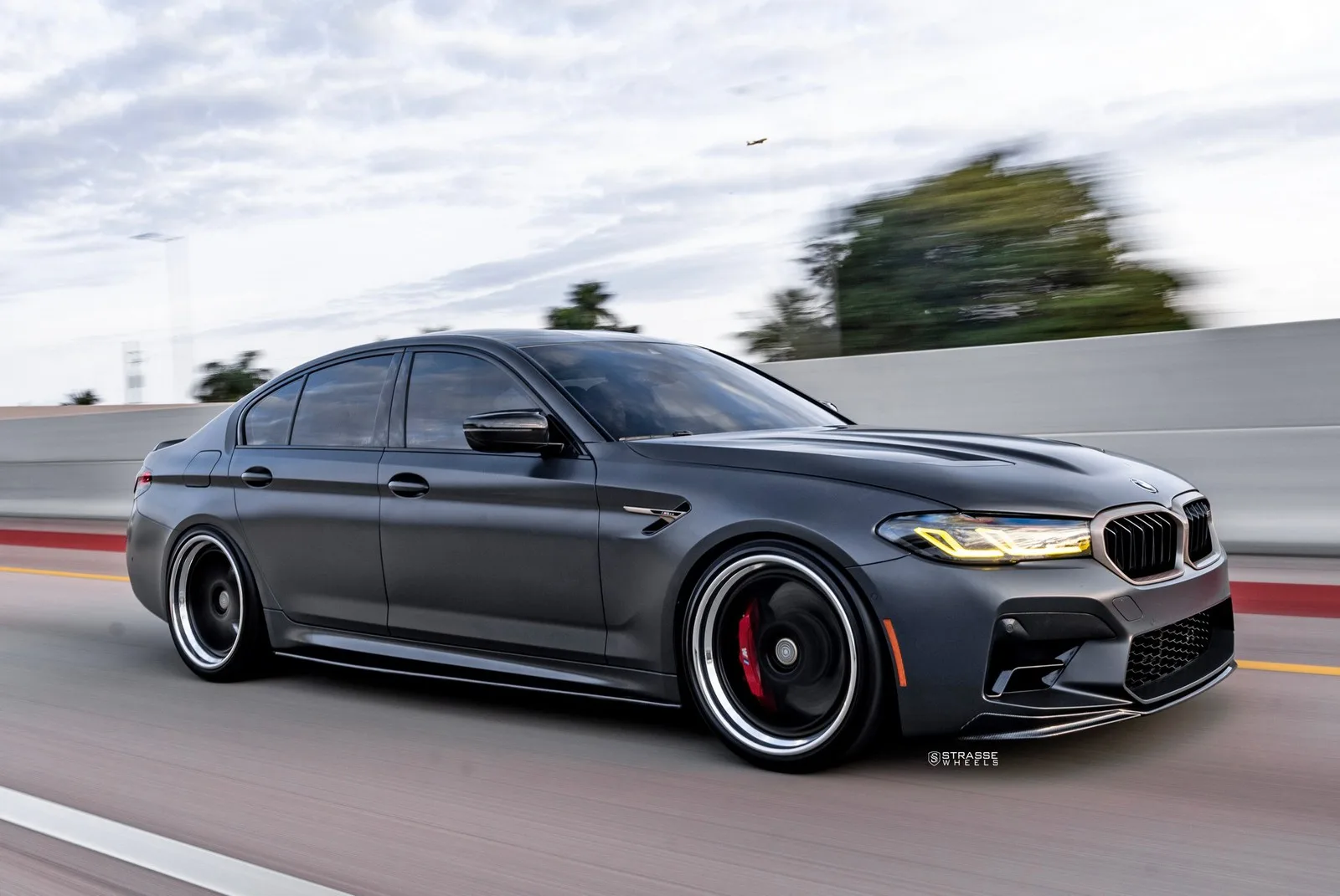 Strasse S5 Track Series on BMW M5 F90.2