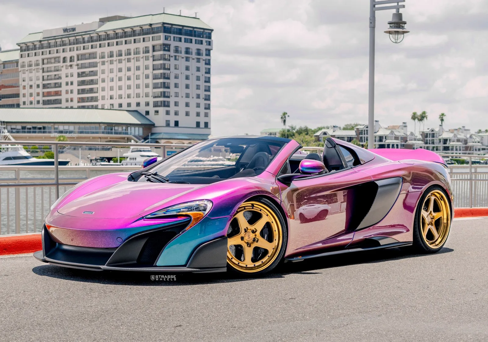 Strasse S5 Track Series on McLaren 675LT