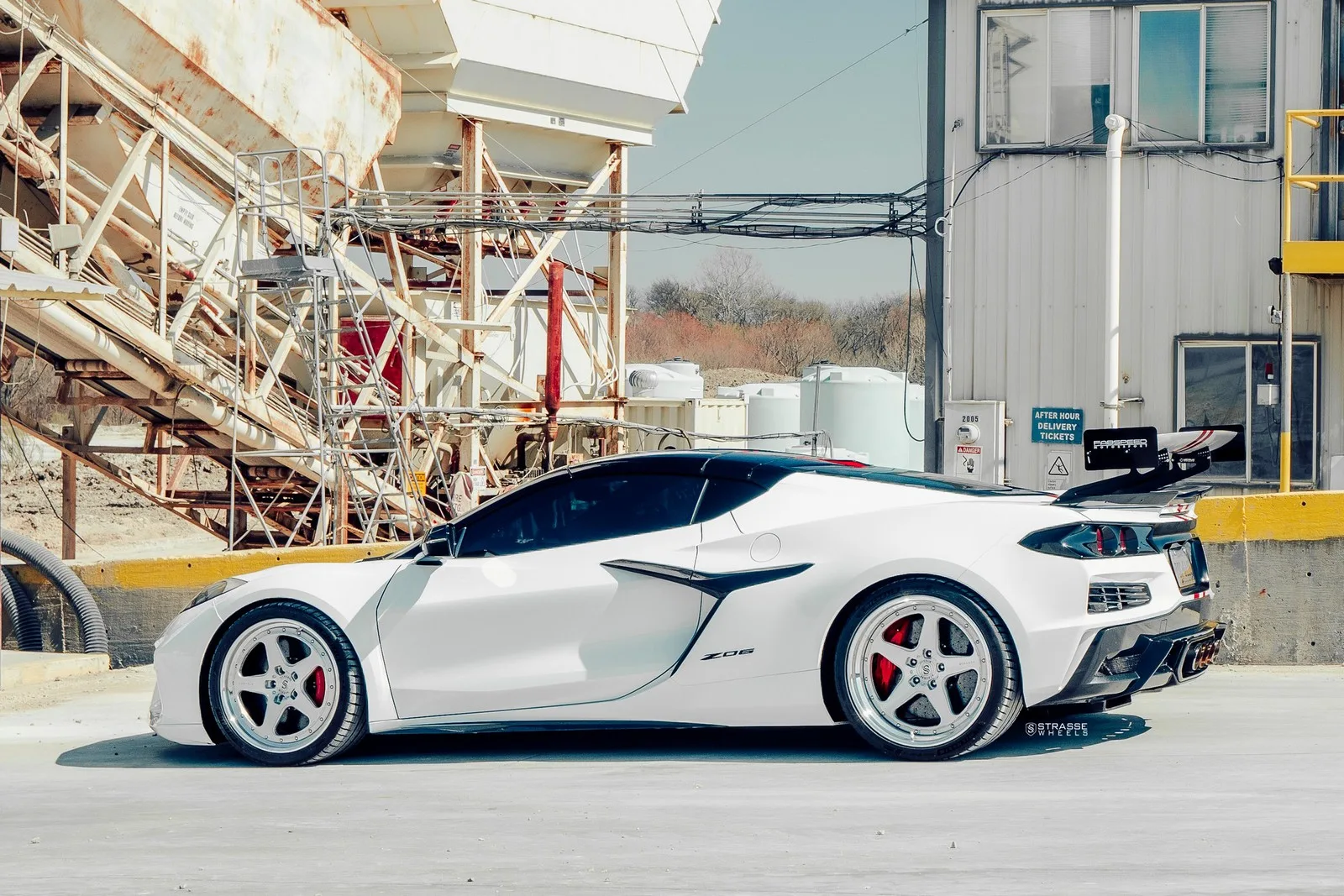 Strasse S5 Track Series on Chevrolet Corvette C8, photo 2