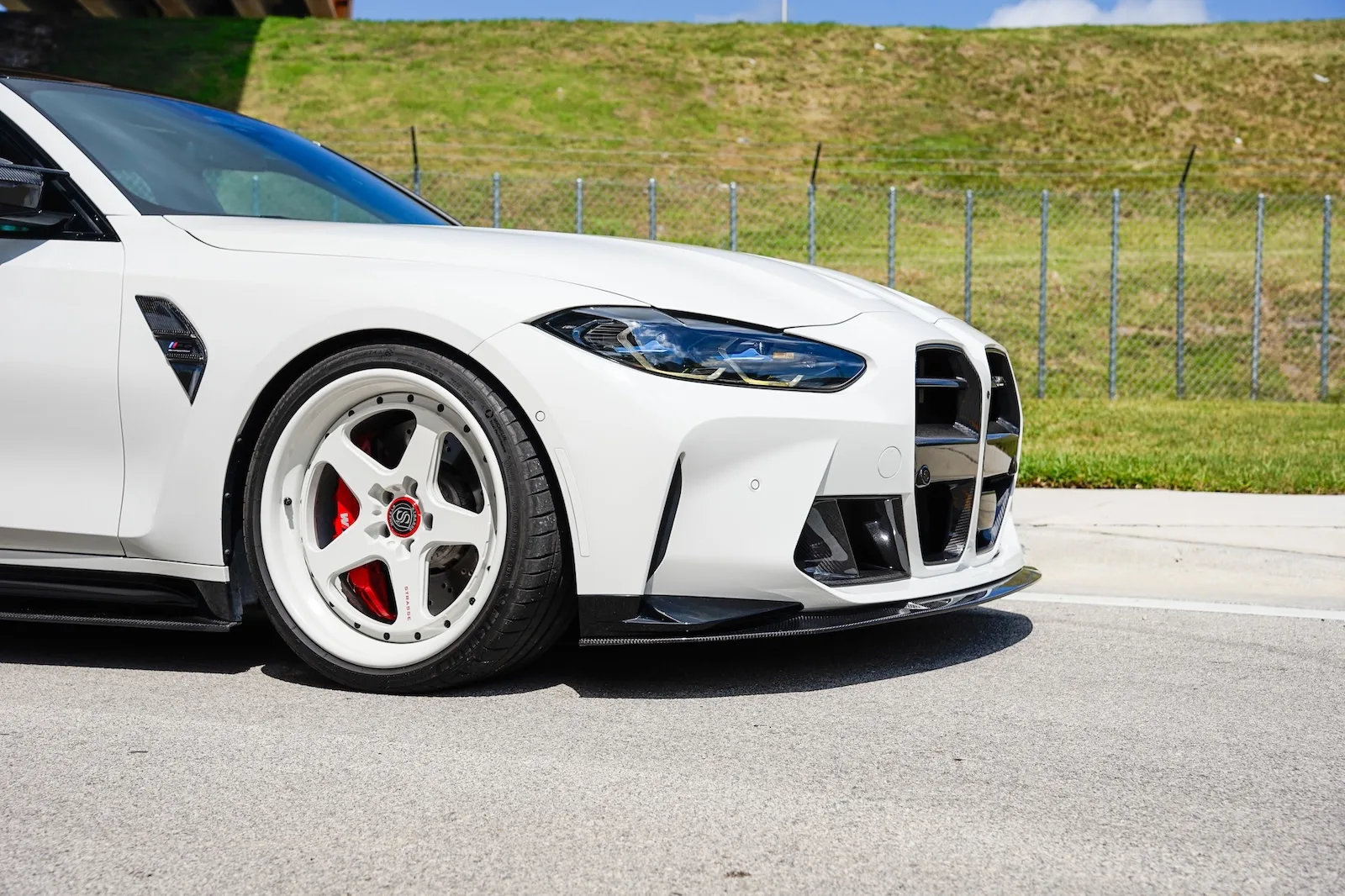 Strasse S5 Track Series on BMW M3 G80.1, photo 6
