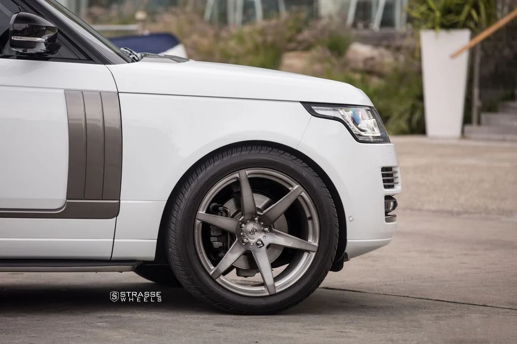 Strasse S6 Deep Concave Monoblock on Land Rover Range Rover L405.1, photo 7