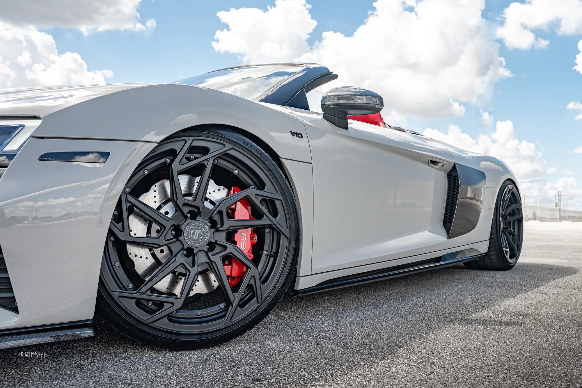 Strasse SB1 Deep Concave Duoblocks on Audi R8 Type 4S.2