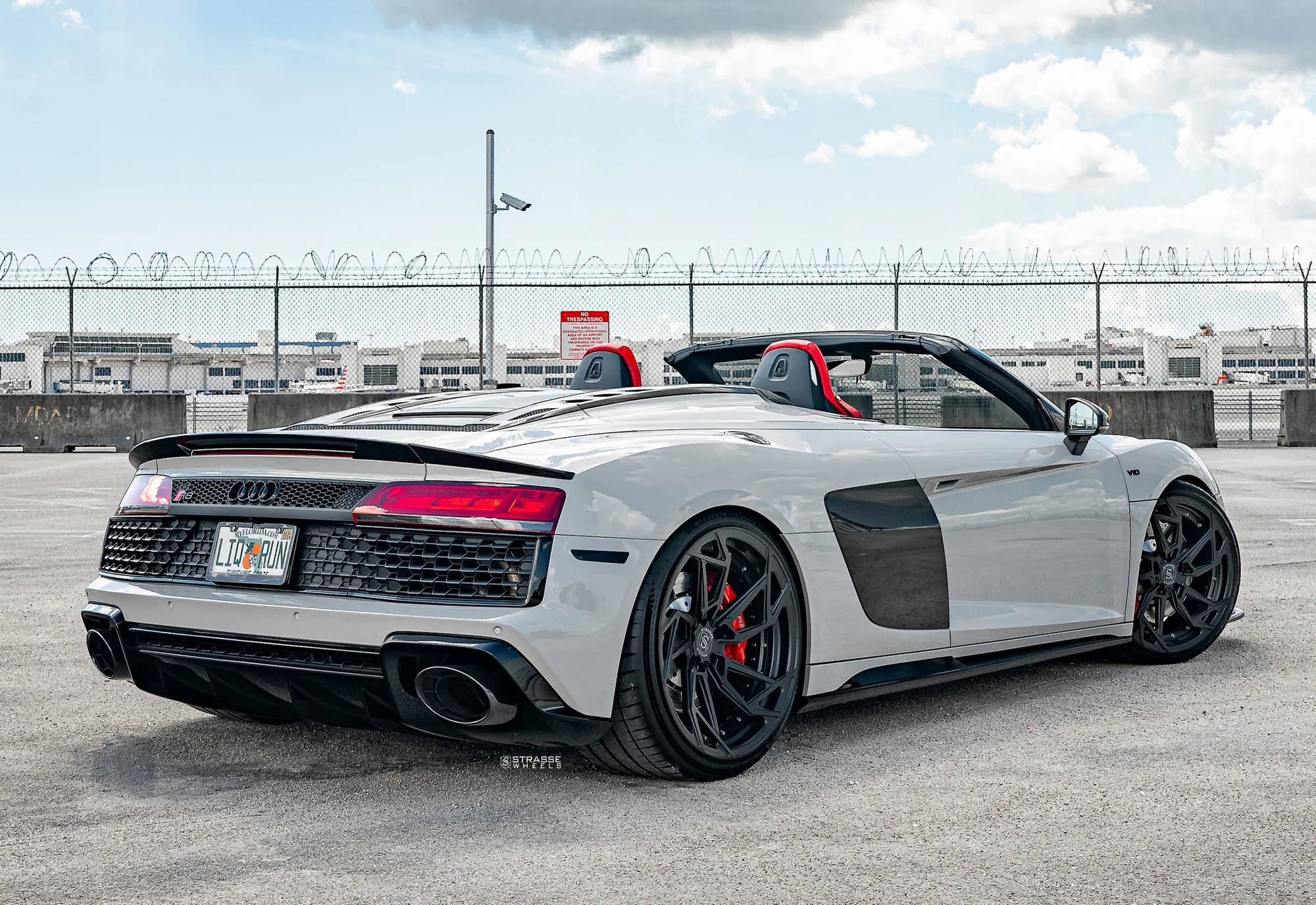Strasse SB1 Deep Concave Duoblocks on Audi R8 Type 4S.2, photo 12