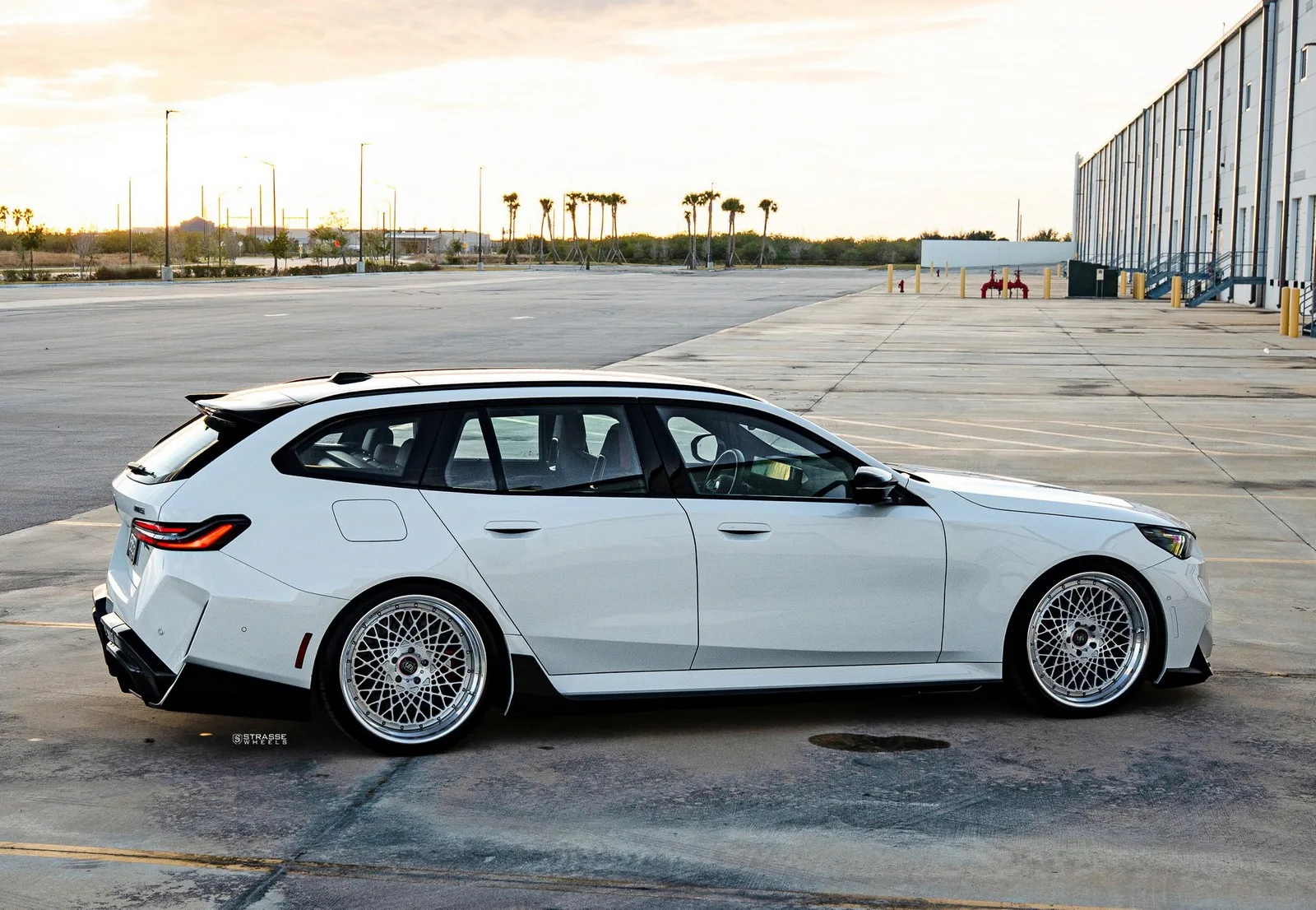 Strasse SC20 Track Series on BMW M5 G99, photo 11