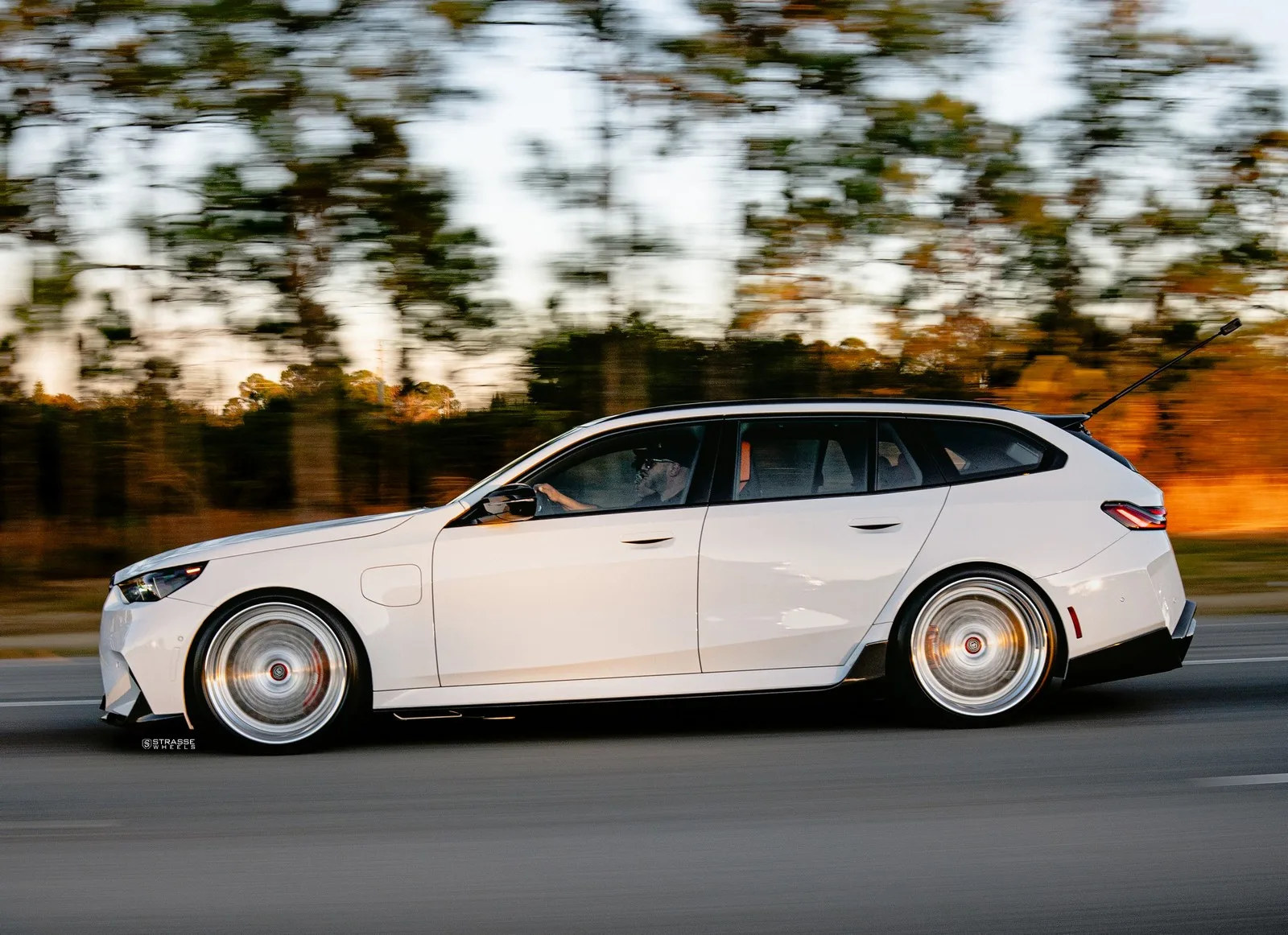 Strasse SC20 Track Series on BMW M5 G99, photo 10
