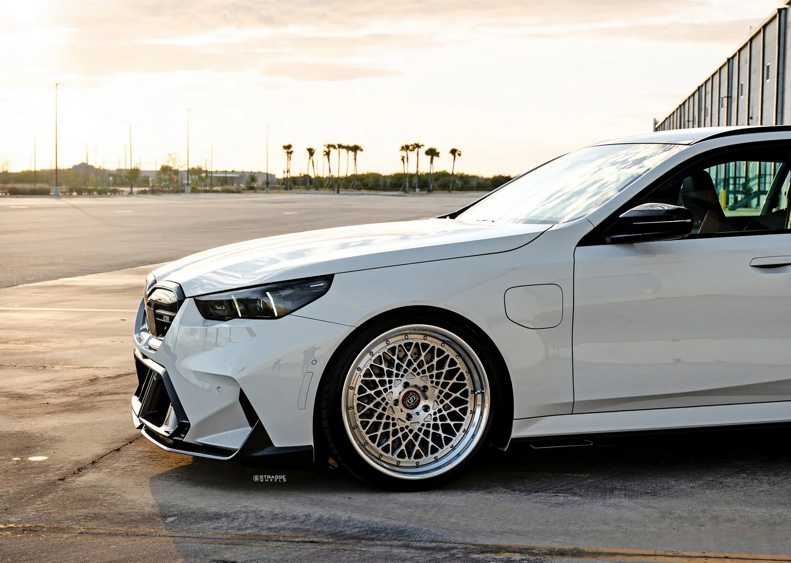 Strasse SC20 Track Series on BMW M5 G99, photo 9