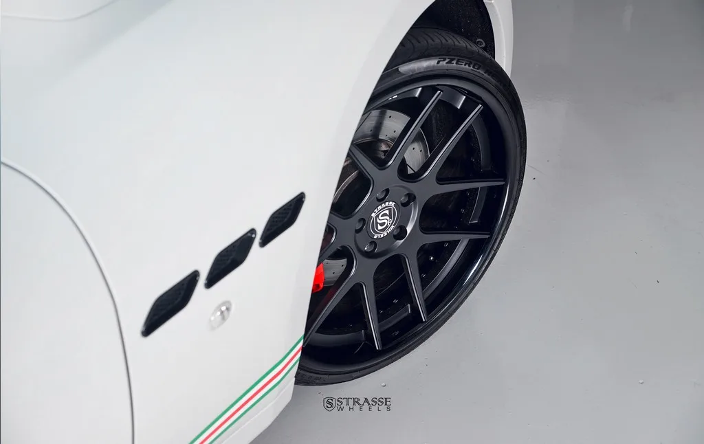 Strasse SM5 Deep Concave on Maserati GranTurismo (2007).1, photo 5