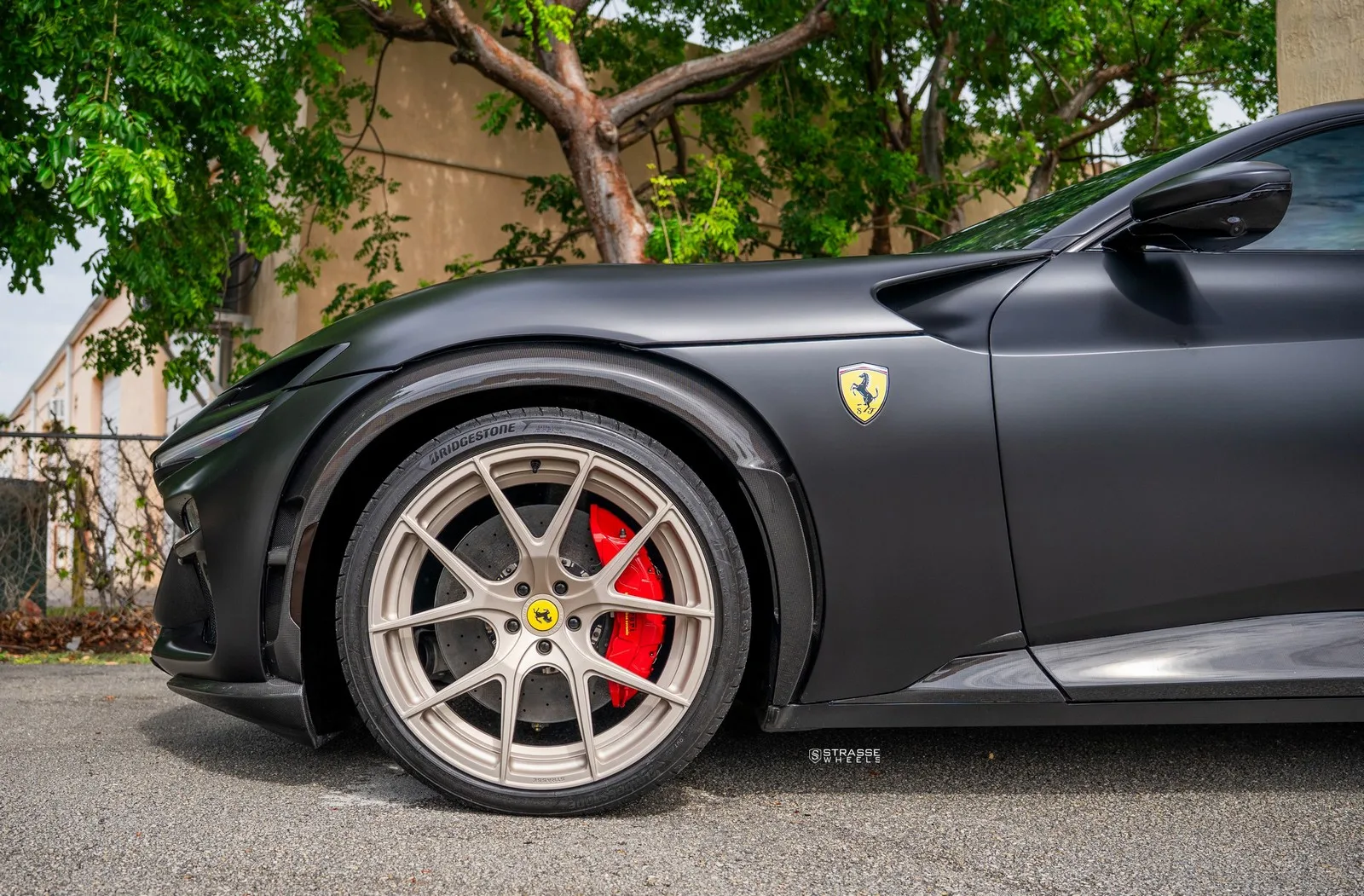 Strasse SM5R Deep Concave Duoblock on Ferrari Purosangue, photo 8
