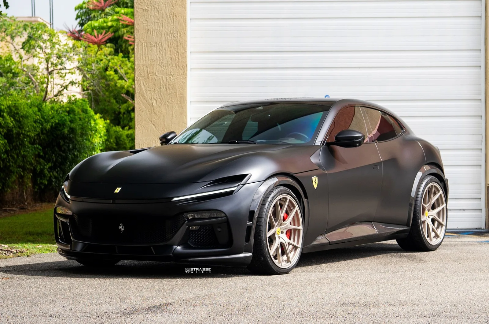Strasse SM5R Deep Concave Duoblock on Ferrari Purosangue